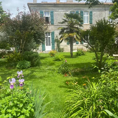 Holiday home Maison Garesche