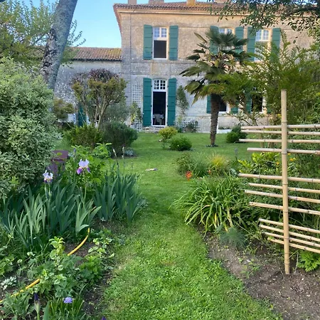Holiday home Maison Garesche Nieulle-sur-Seudre